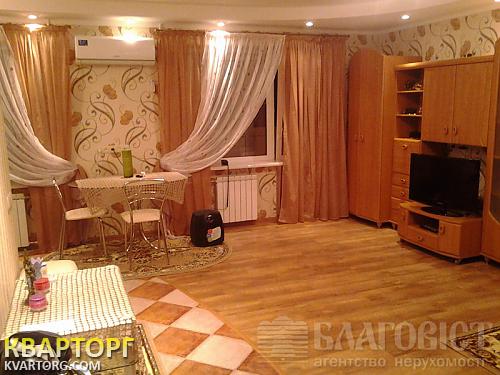 Rent out 1-room apartment. Киев,  Владимирская — photo 1