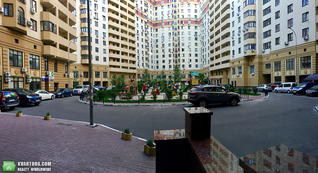 Rent out 4-room apartment. Киев,  Полтавская — photo 10