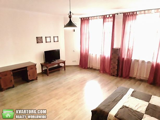 Rent out 3-room apartment. Киев,  Щорса — photo 6