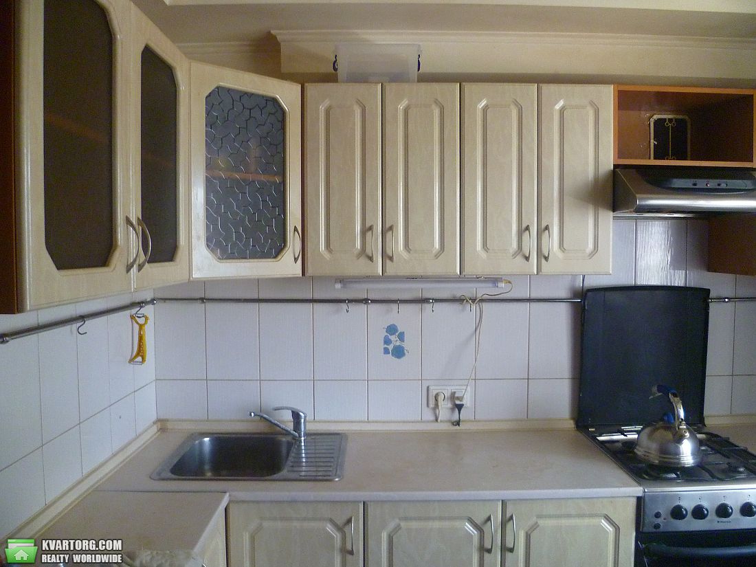 Rent out 2-room apartment. Киев,  Милютенко — photo 1