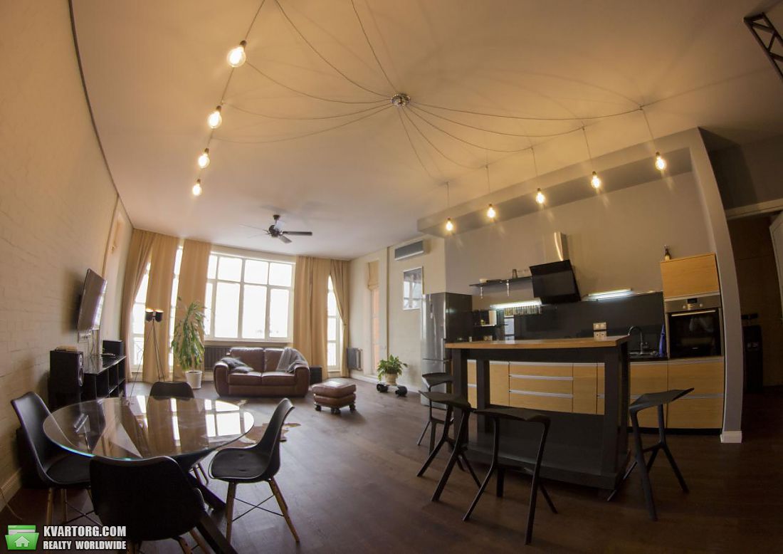 Rent out 3-room apartment. Киев,  Дмитриевская — photo 1