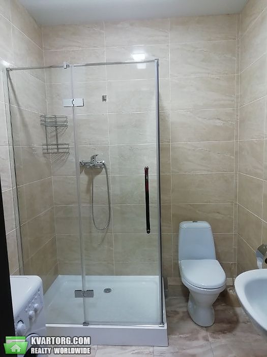 Rent out 1-room apartment. Киев, Нижнеключевая — photo 7