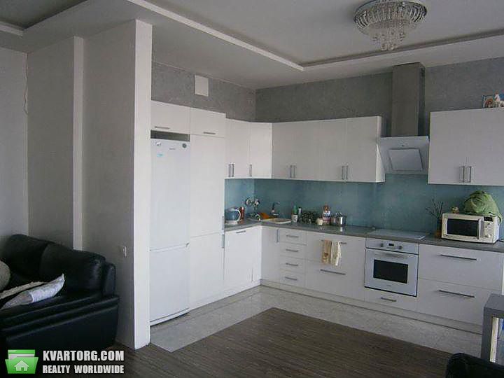 Rent out 3-room apartment. Киев, Шамрыло Тимофея — photo 8