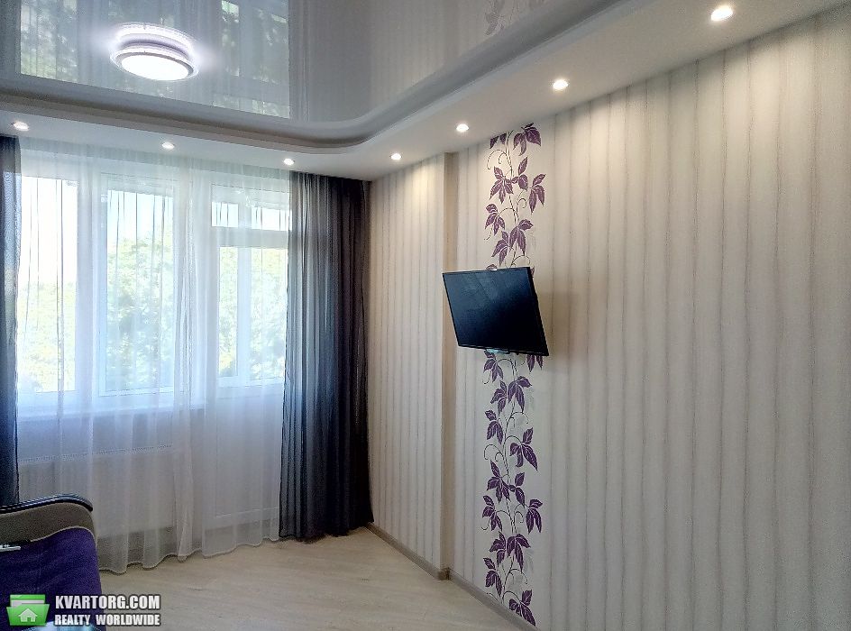 Rent out 1-room apartment. Киев, Жамбила Жабаева — photo 4