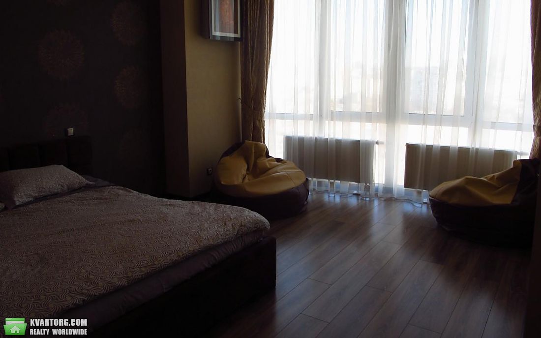 Rent out 2-room apartment. Киев,  Шумского — photo 4