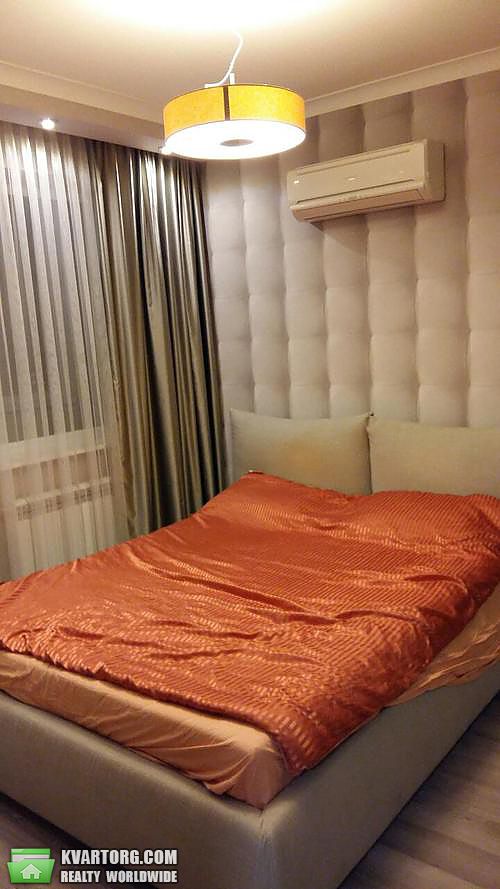 Rent out 2-room apartment. Киев,  Драгоманова — photo 1