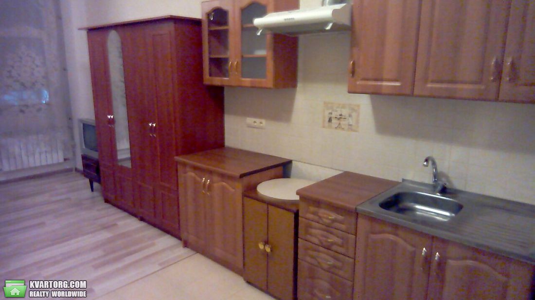 Rent out 1-room apartment. Одесса, Атамана Головатого — photo 1