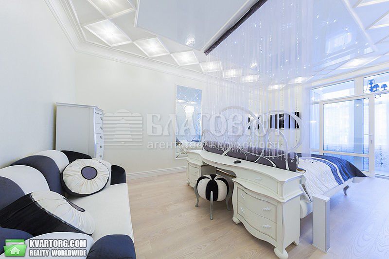 Rent out 4-room apartment. Киев,  Драгомирова — photo 3