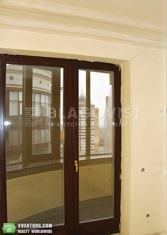 Sell 4-room apartment. Киев,  Старонаводницкая — photo 3