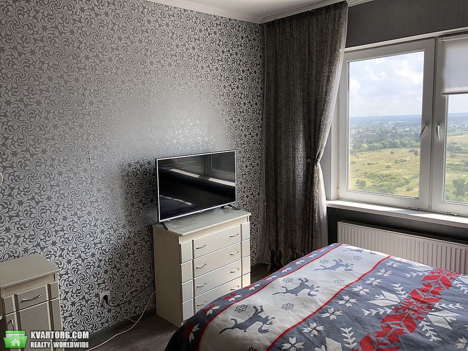 Rent out 1-room apartment. Киев,  Милославская — photo 2