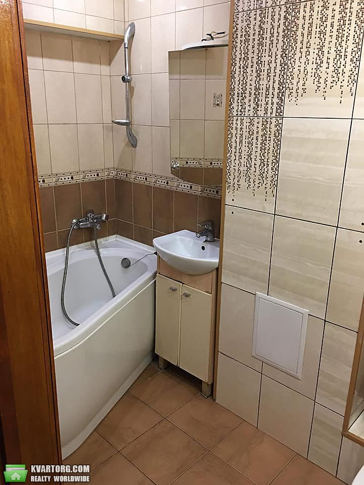 Rent out 1-room apartment. Киев,  Картвелишвили — photo 9