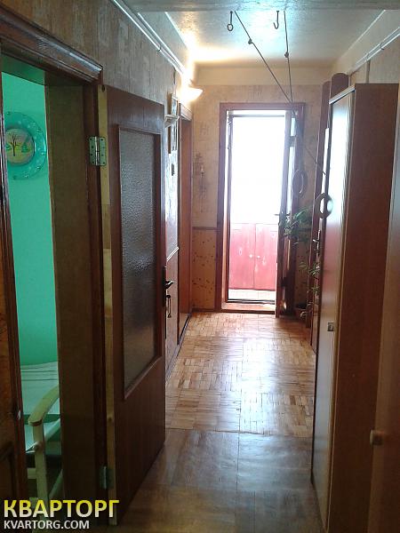 Rent out 2-room apartment. Киев, Полярная — photo 5