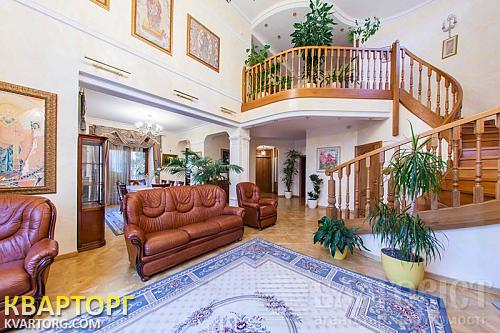 Sell house. Киев, Гамарника — photo 1
