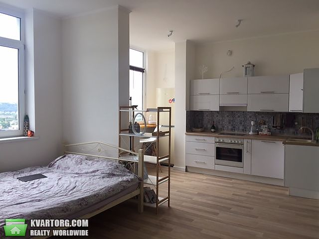 Rent out 1-room apartment. Киев,  Урловская — photo 4