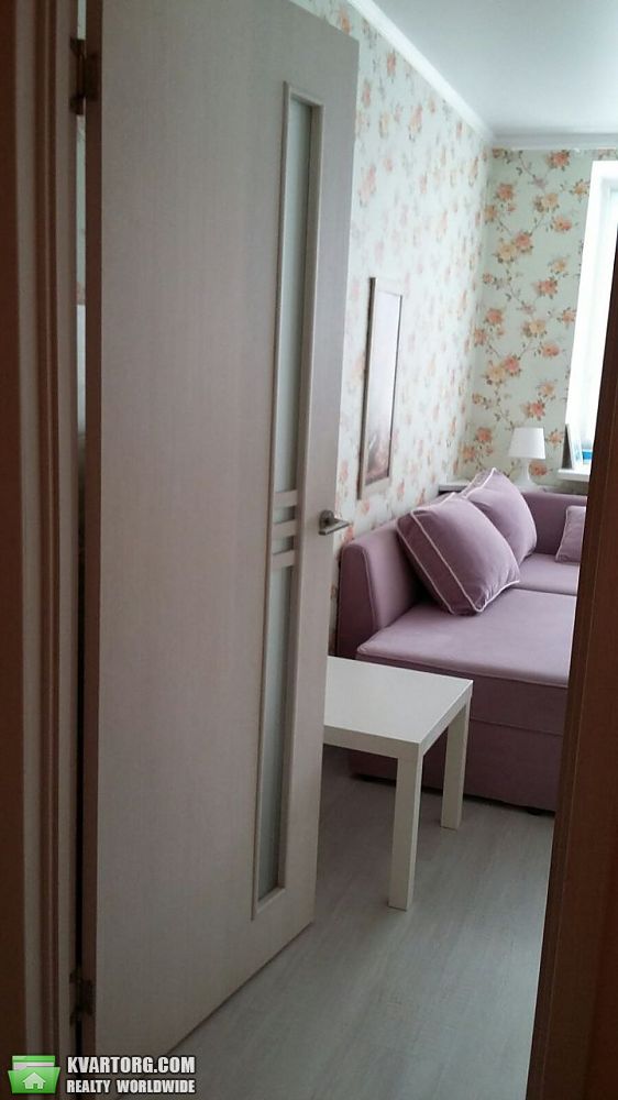 Rent out 2-room apartment. Киев, Николая Хвилевого — photo 2
