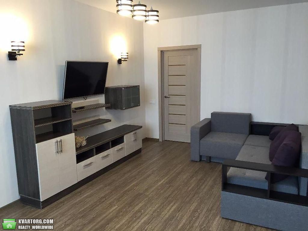 Rent out 2-room apartment. Киев,  Мельникова — photo 1