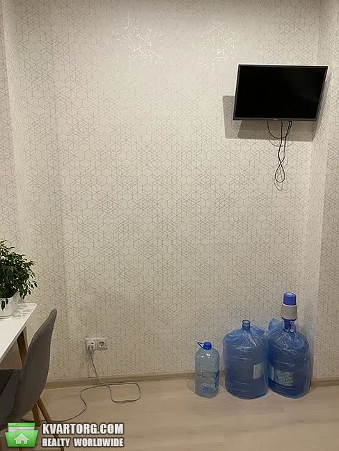 Rent out 1-room apartment. Киев,  Донца — photo 4