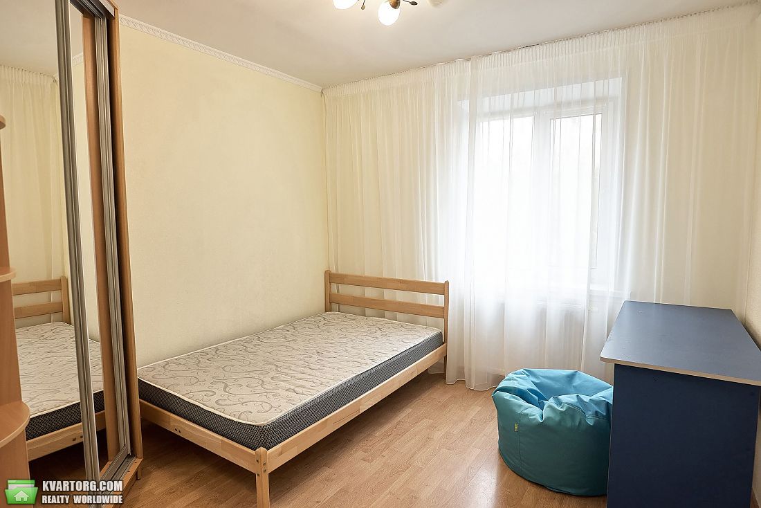 Rent out 4-room apartment. Киев,  Чаадаева — photo 9