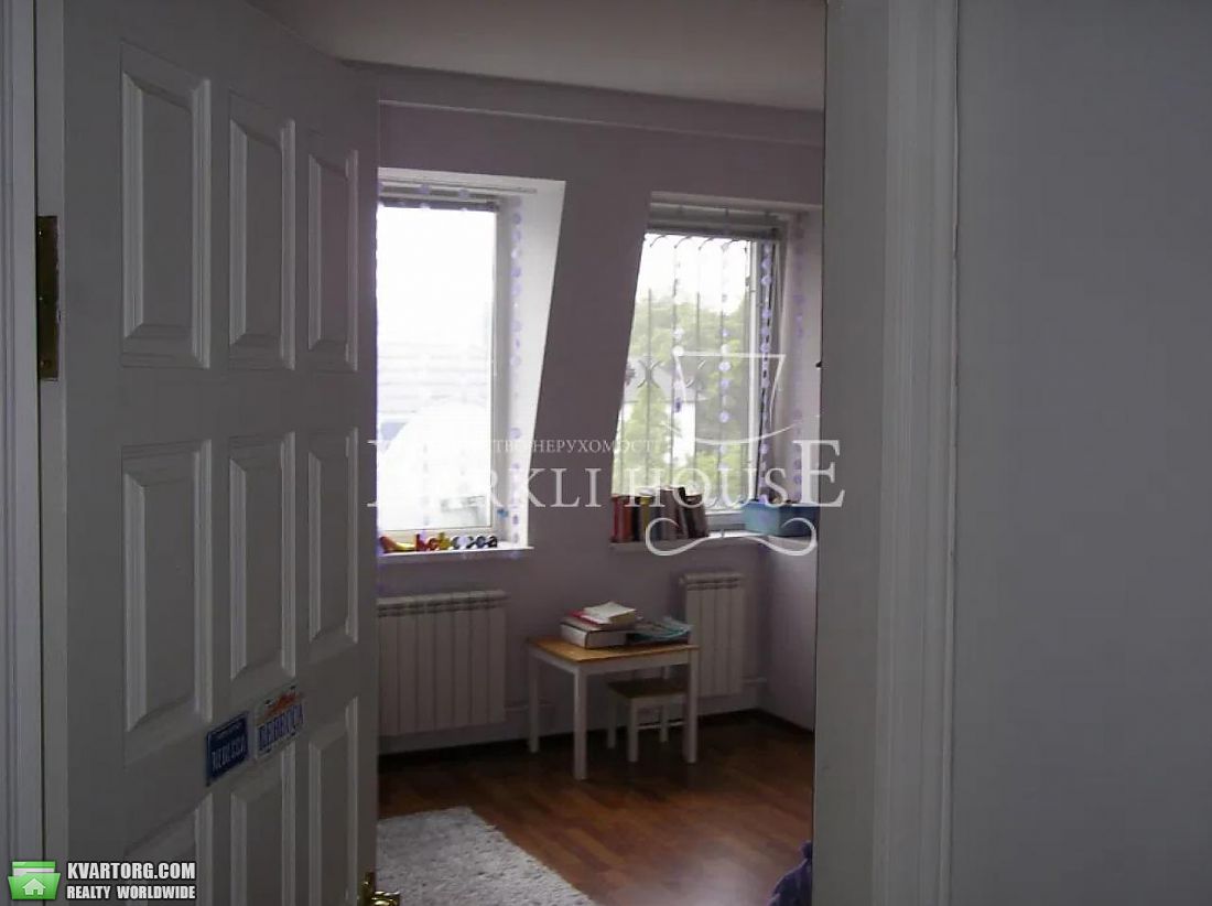 Rent out house. Киев,  Панфиловцев — photo 9