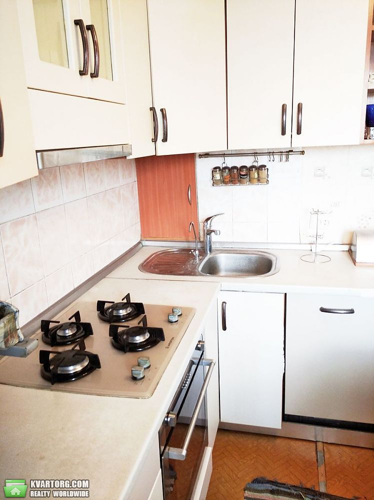 Rent out 2-room apartment. Киев,  Чугуевский пер — photo 1