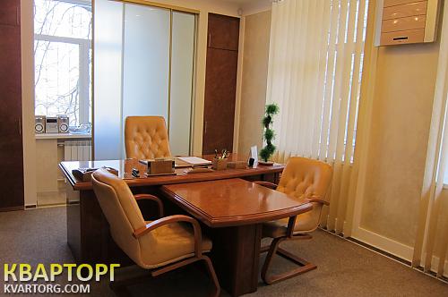 Rent out office. Киев,  Кловский спуск — photo 1