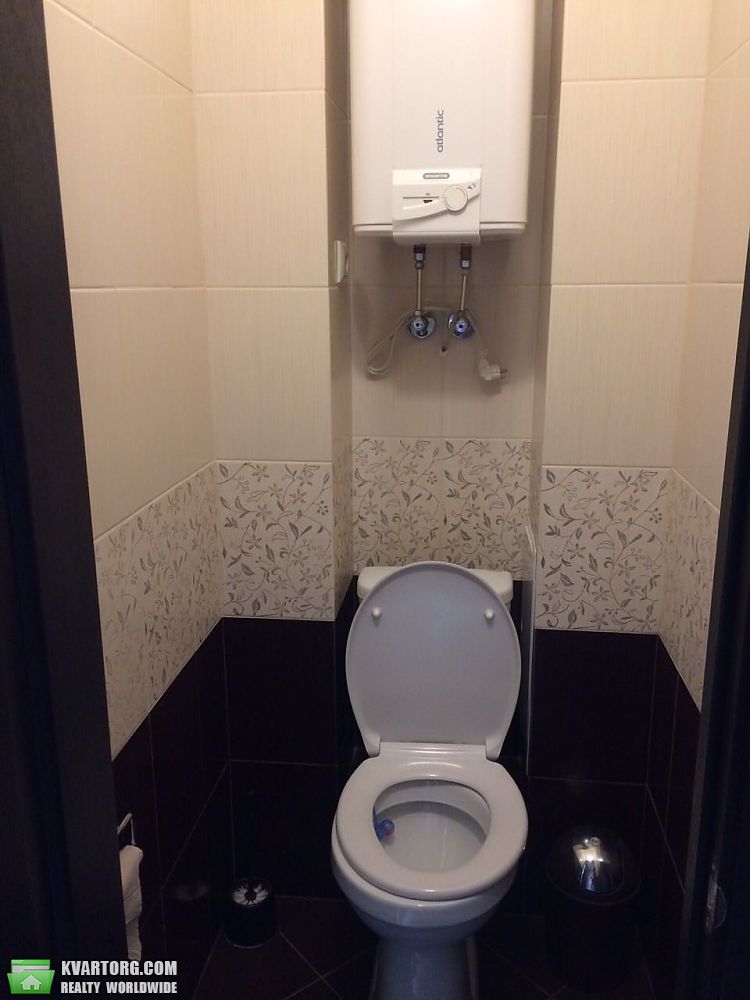 Rent out 2-room apartment. Киев, Волгоградская — photo 5
