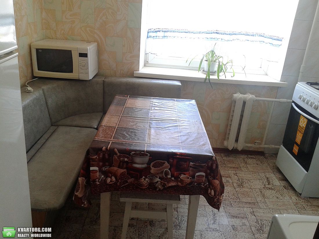 Rent out 1-room apartment. Киев,  Оболонский пр — photo 7