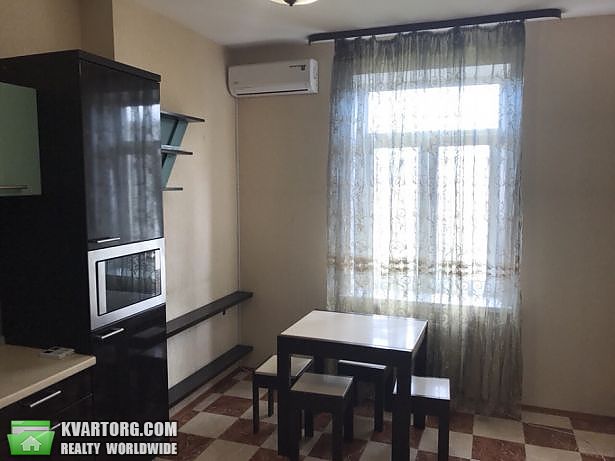 Rent out 2-room apartment. Киев,  Щекавицкая — photo 5
