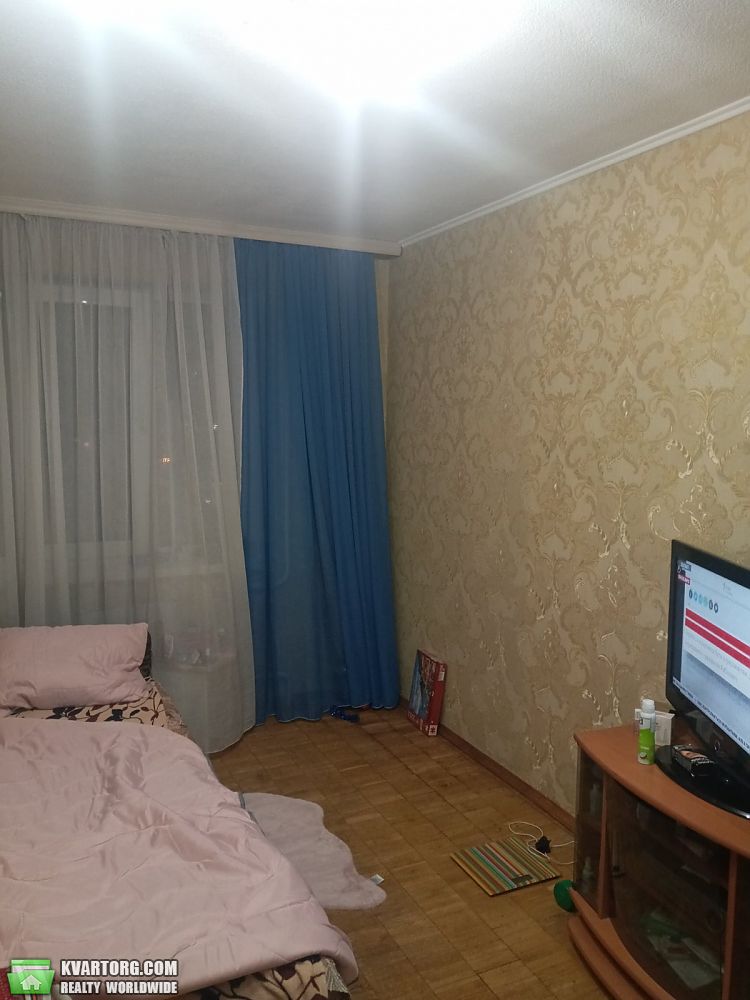 Rent out 1-room apartment. Киев, Радужная — photo 4