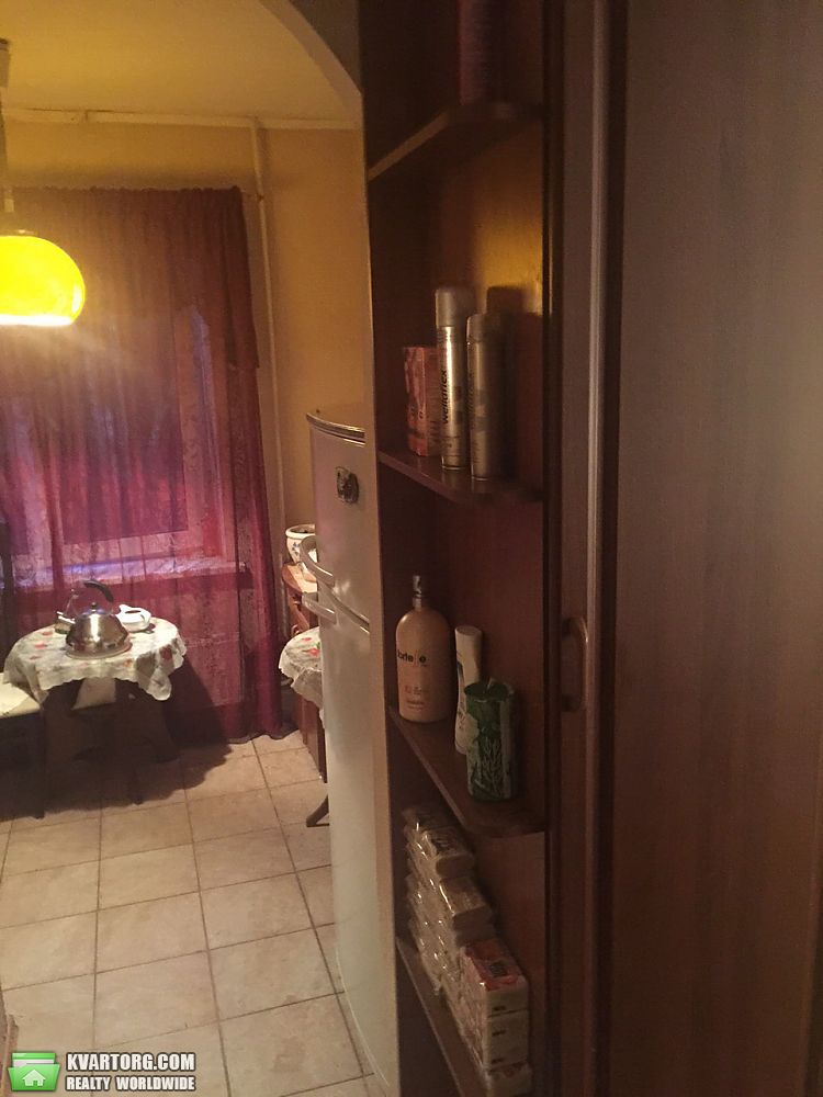 Sell 1-room apartment. Киев,  Новомостицкая — photo 2
