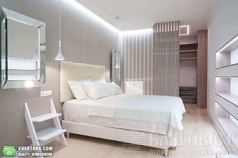 Sell 2-room apartment. Киев,  Щорса — photo 4