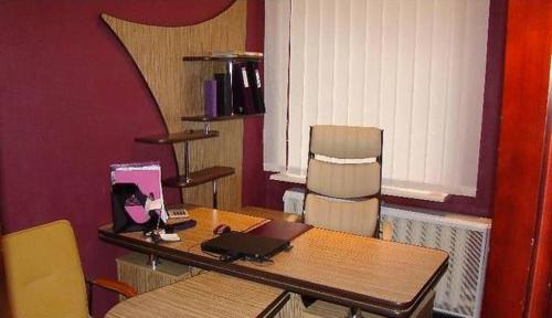 Rent out office. Киев, Предславинская — photo 1