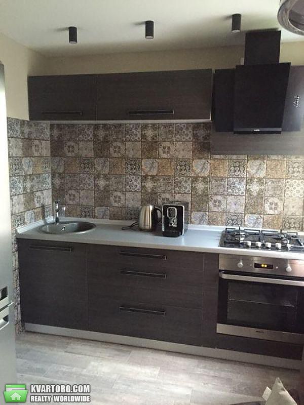 Rent out 1-room apartment. Киев,  Еленовская — photo 4