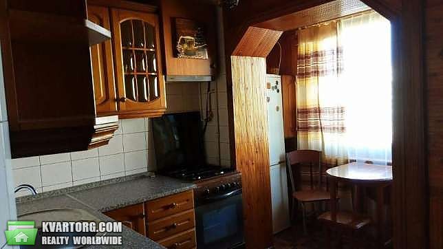 Rent out 3-room apartment. Киев,  Бучмы — photo 2