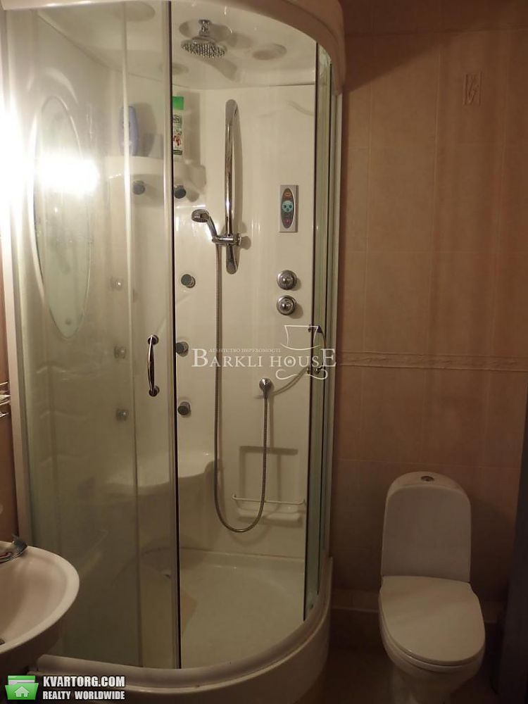 Rent out 2-room apartment. Киев,  Гончара — photo 9