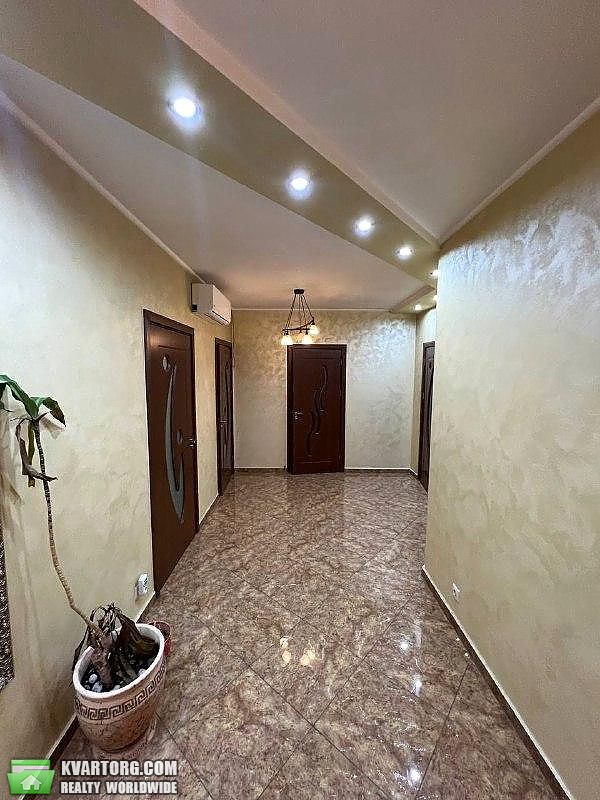 Rent out 3-room apartment. Черновцы, Українська — photo 1