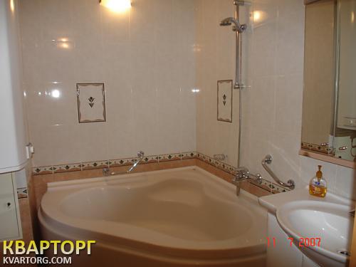 Rent out 2-room apartment. Киев, Артема — photo 1