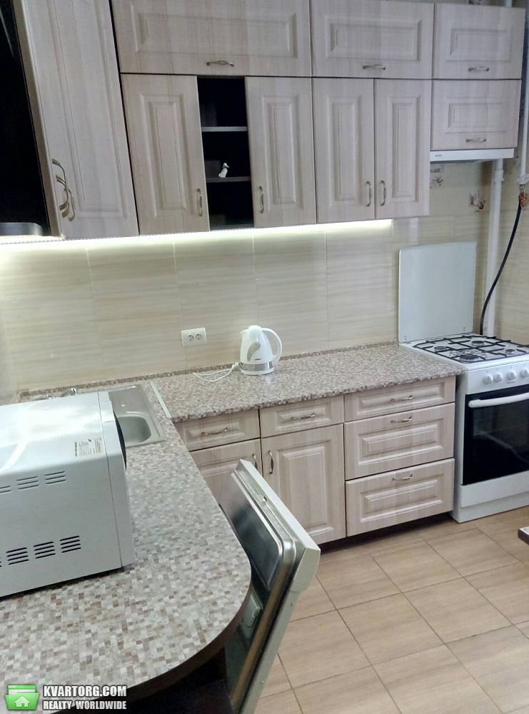 Rent out 2-room apartment. Киев,  Гагарина пр — photo 3