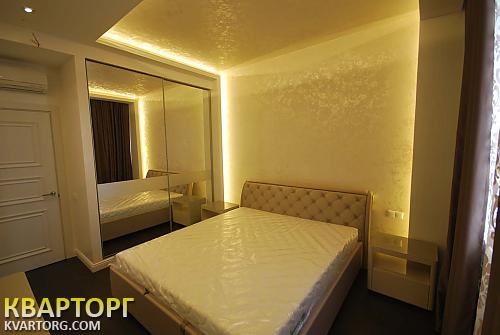 Rent out 2-room apartment. Киев,  Барбюса — photo 1