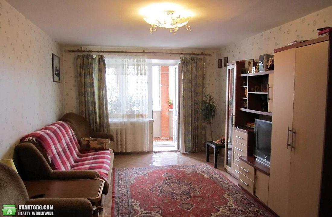 Rent out 1-room apartment. Киев, Леся Курбаса — photo 1