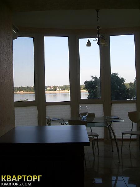 Rent out 3-room apartment. Киев,  Оболонская наб — photo 1