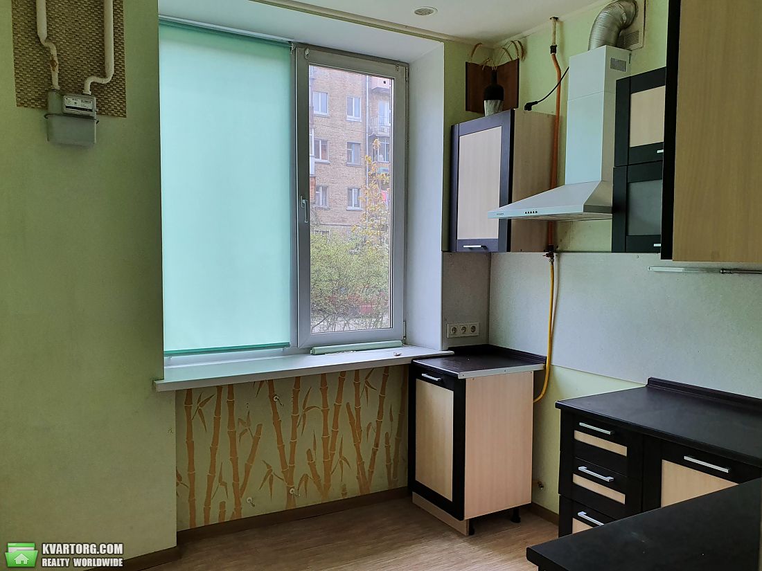 Sell 3-room apartment. Киев,  Кустанайская — photo 1