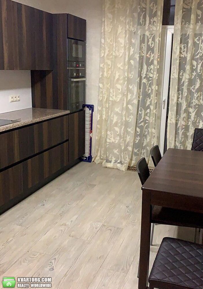 Rent out 2-room apartment. Киев,  Саперное поле — photo 9