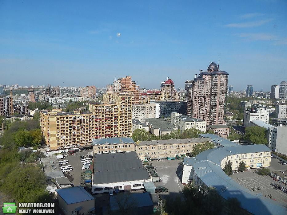 Rent out 3-room apartment. Киев,  Щорса — photo 8