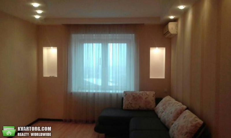 Sell 2-room apartment. Киев,  Лисковская — photo 1