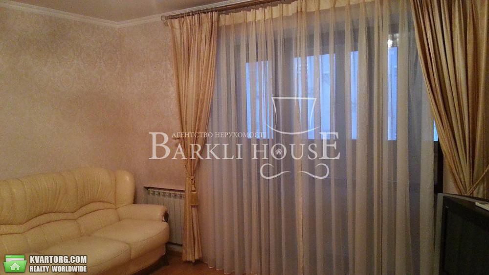 Rent out 4-room apartment. Киев,  Невская — photo 1