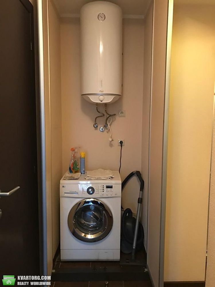 Rent out 2-room apartment. Киев,  Леси Украинки бул — photo 6