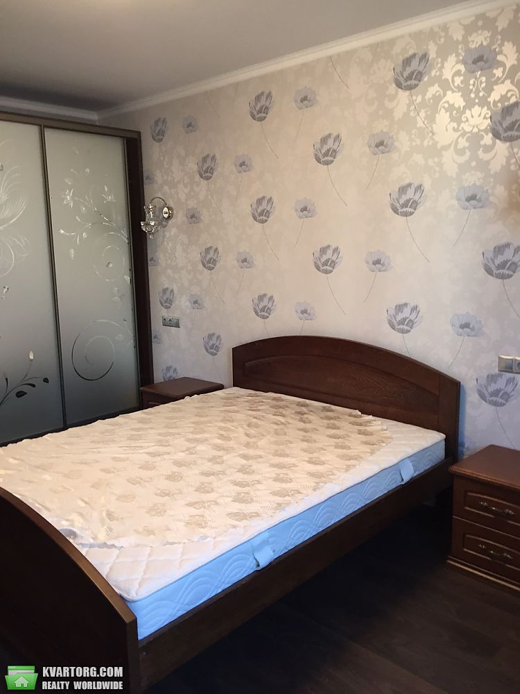 Rent out 3-room apartment. Киев,  Княжий Затон — photo 3