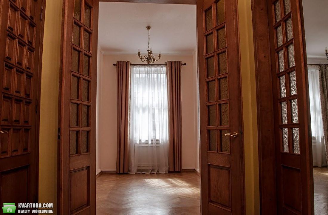 Rent out multi-room apartment. Киев,  Грушевского — photo 5