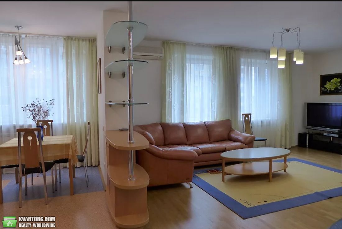 Rent out 2-room apartment. Киев,  Никольско-Слободская — photo 1